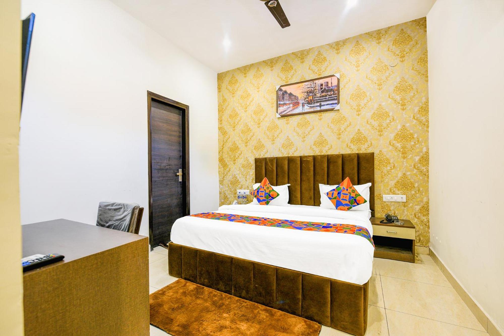 Fabhotel Royal Regency I Ludhiana Eksteriør bilde