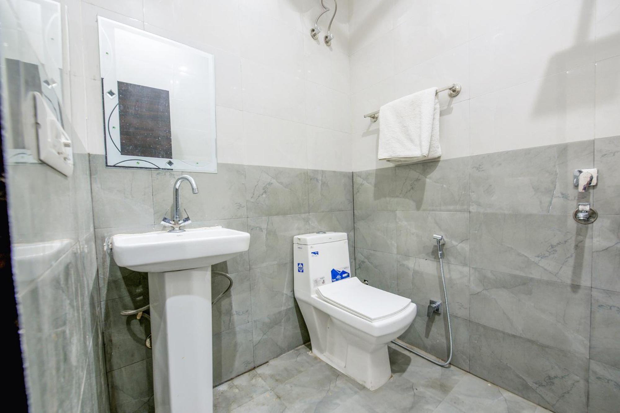 Fabhotel Royal Regency I Ludhiana Eksteriør bilde